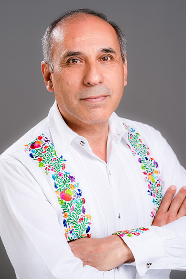 José Rubén De León